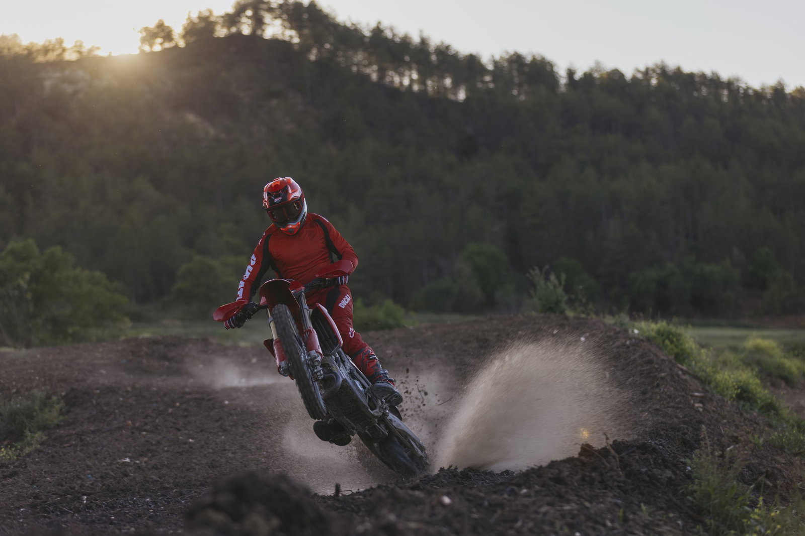 the Ducati Desmo450 EDS - riding