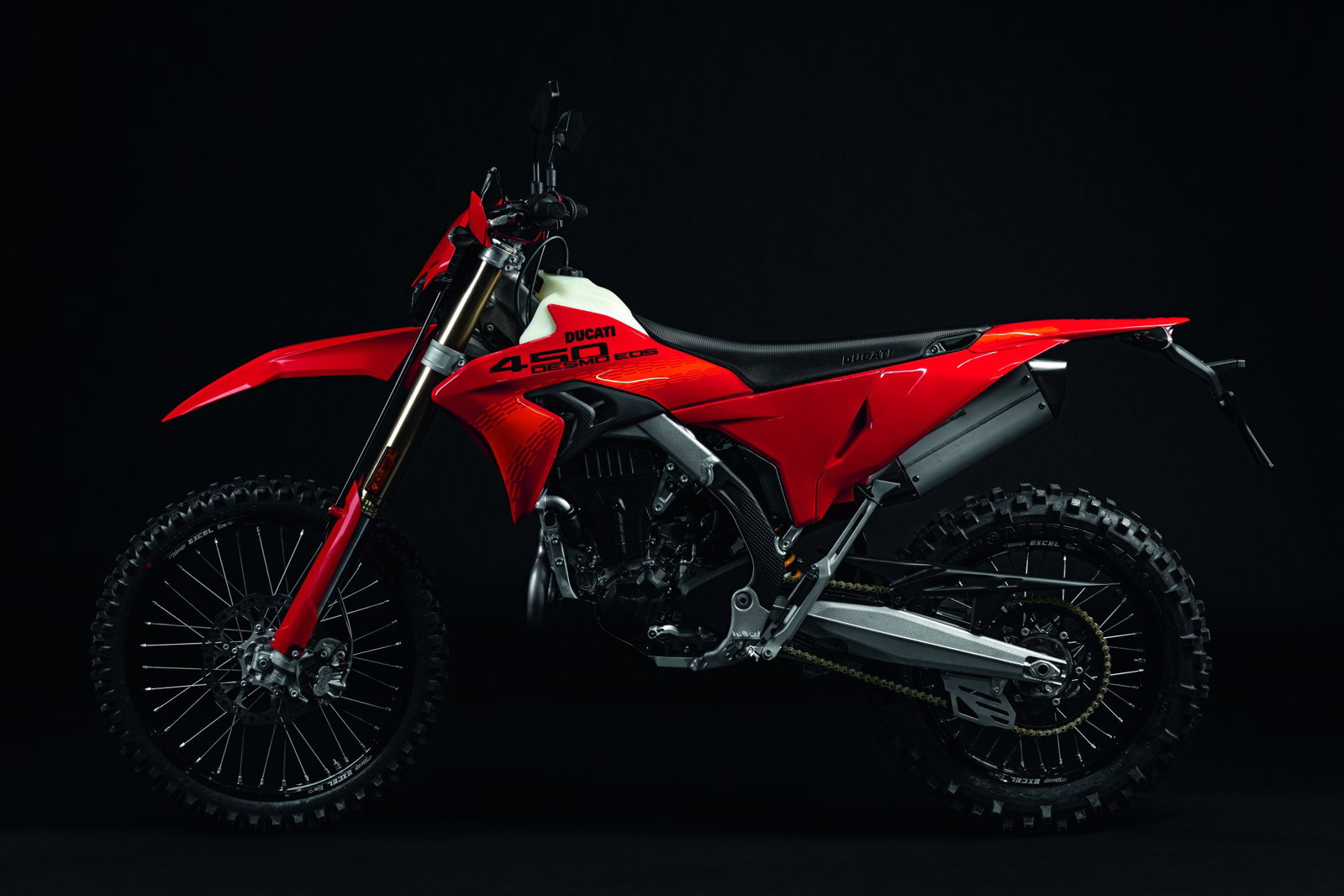 the Ducati Desmo450 EDS - static