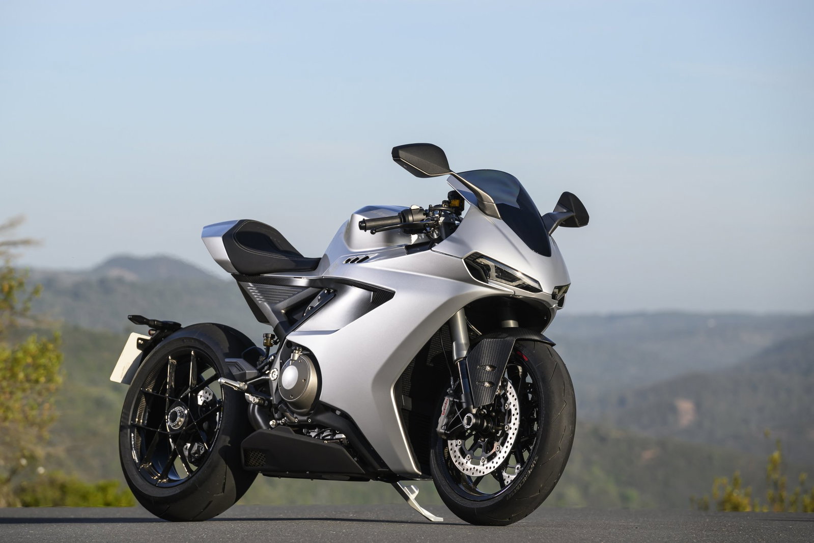 The new Norton Manx R superbike.