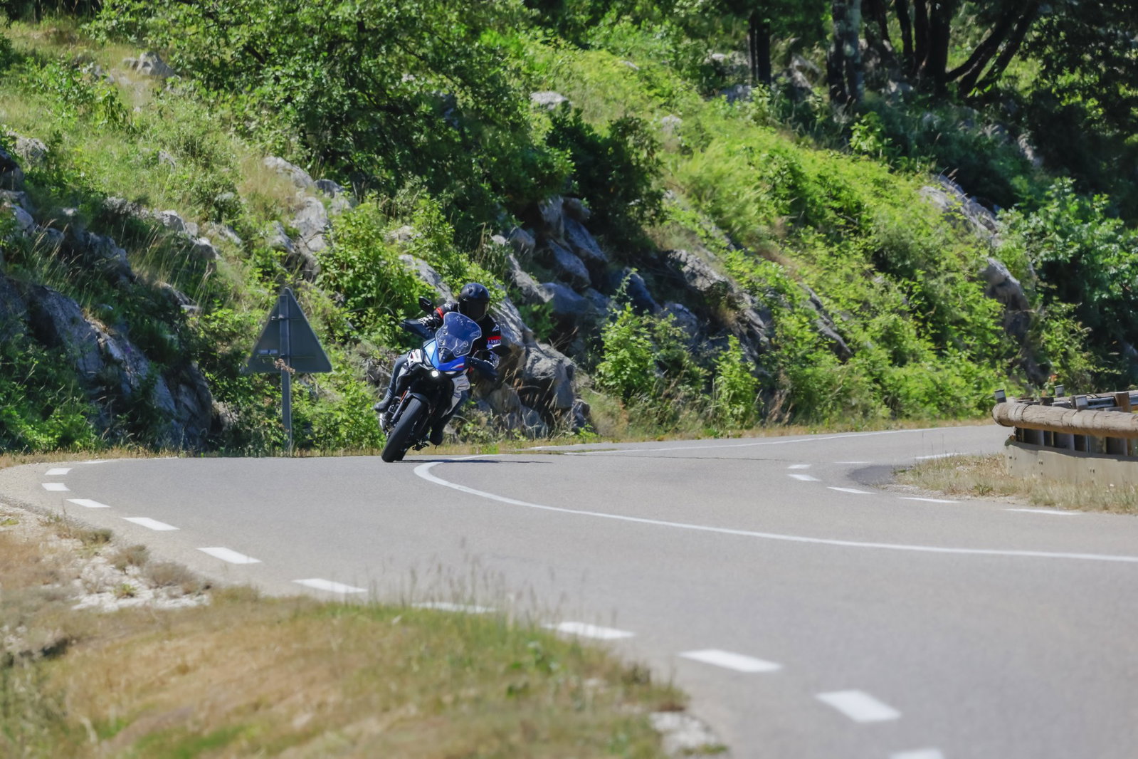 The Suzuki SV7-GX - riding