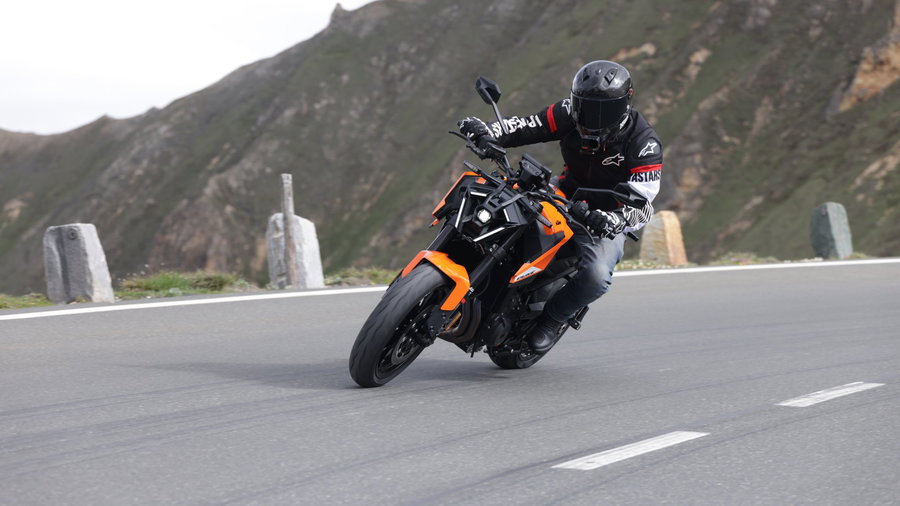 KTM 790 Duke (2026) review, spec, features and price | Visordown