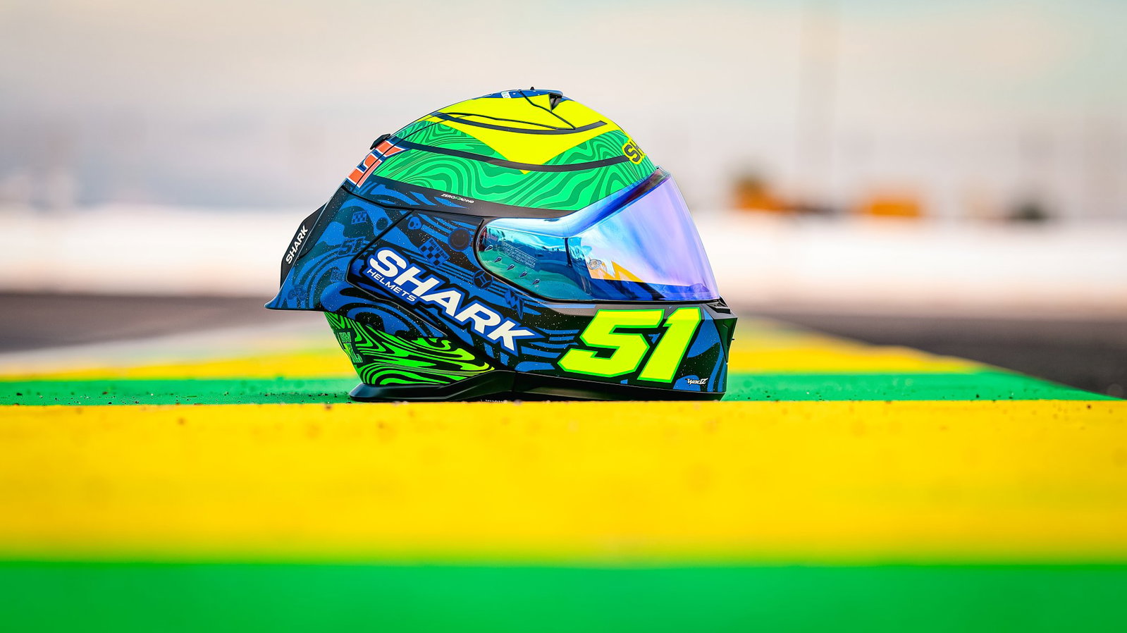 Eric Granado Shark Skwal Cup replica helmet
