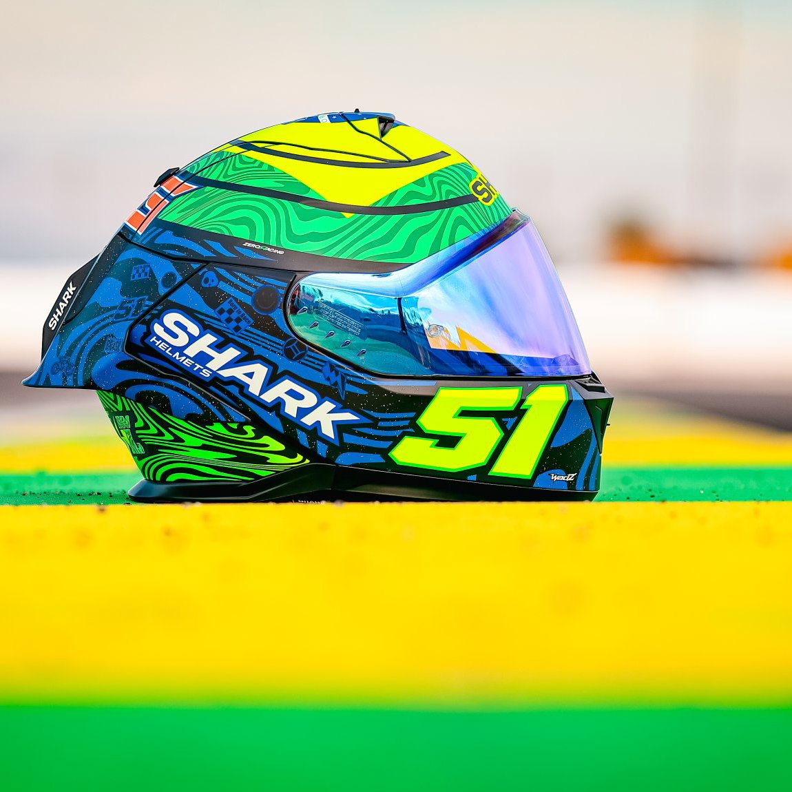 Eric Granado Shark Skwal Cup replica helmet