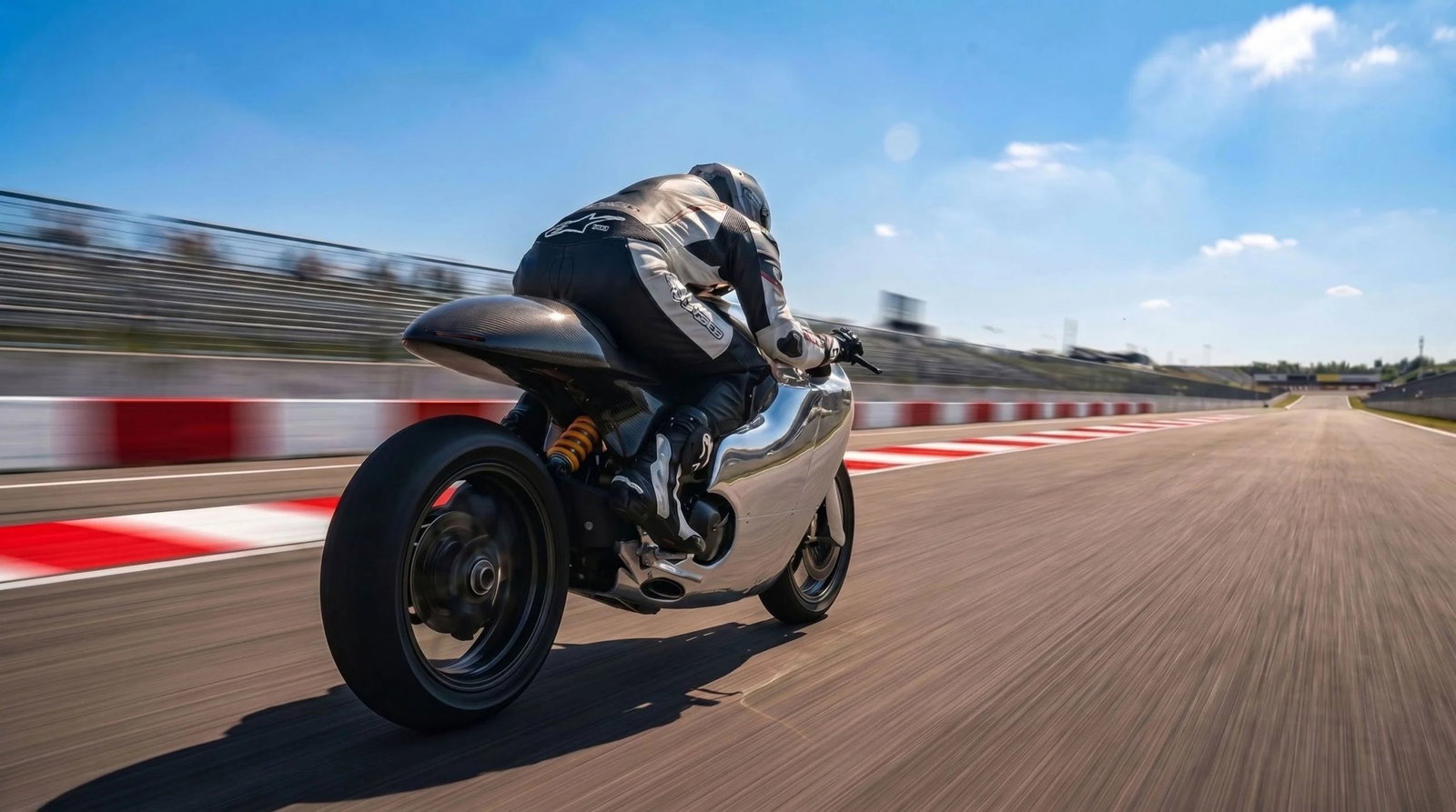 The Bandit9 Ducati 821