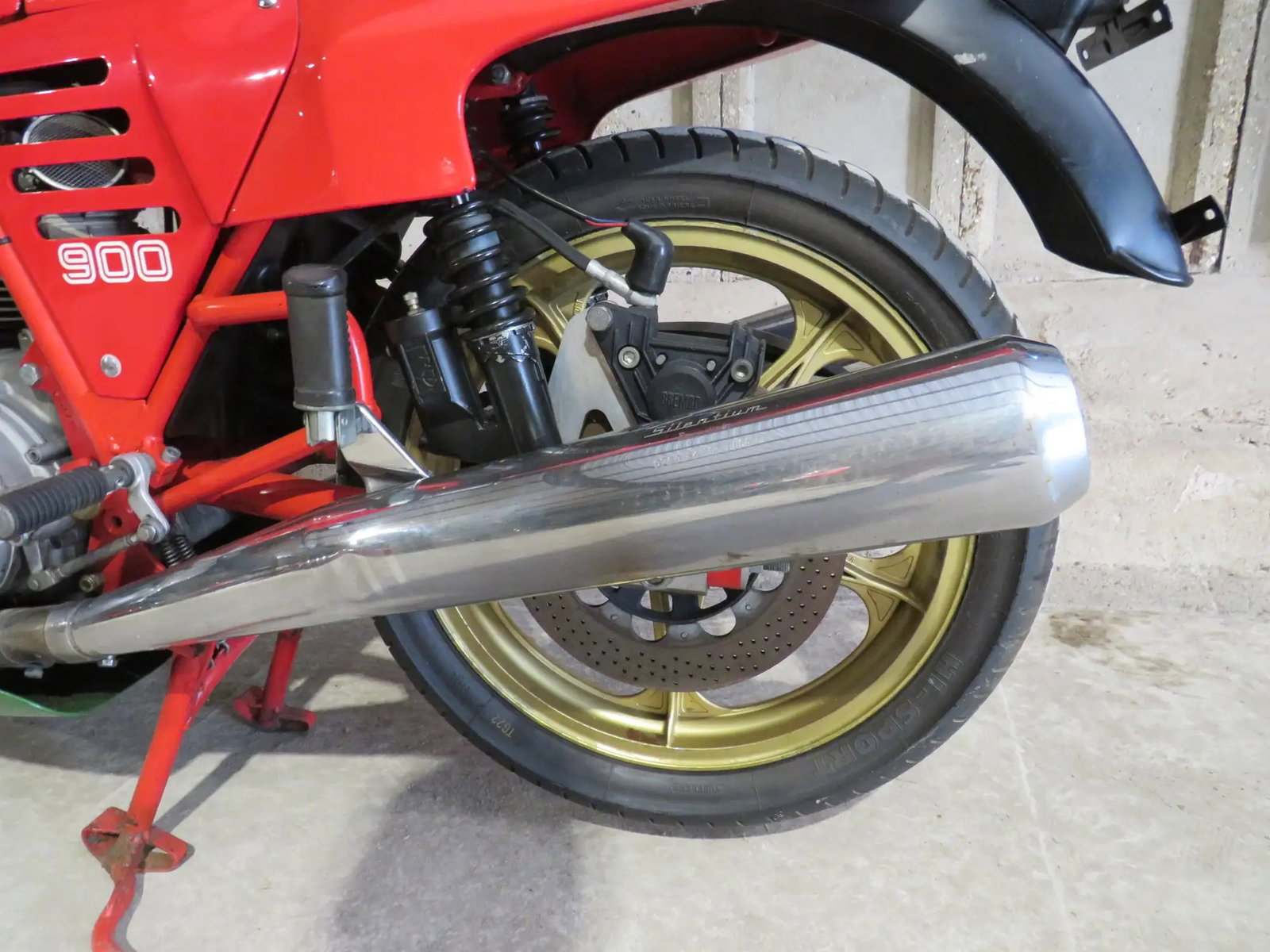 A Ducati Mike Hailwood Replica
