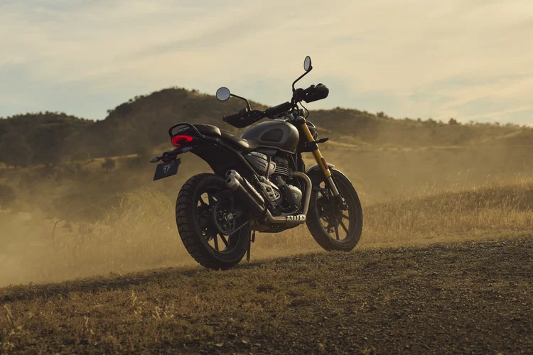 Le 2027 Scrambler 400 X