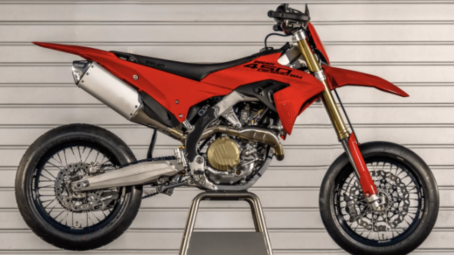 Ducati Desmo450 supermoto. Crédit : Ducati