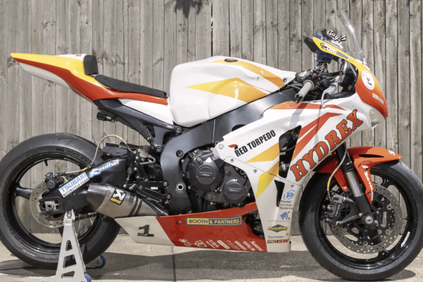 Ex-Guy Martin Isle of Man TT race bike. Credit: Iconic Auctioneers.