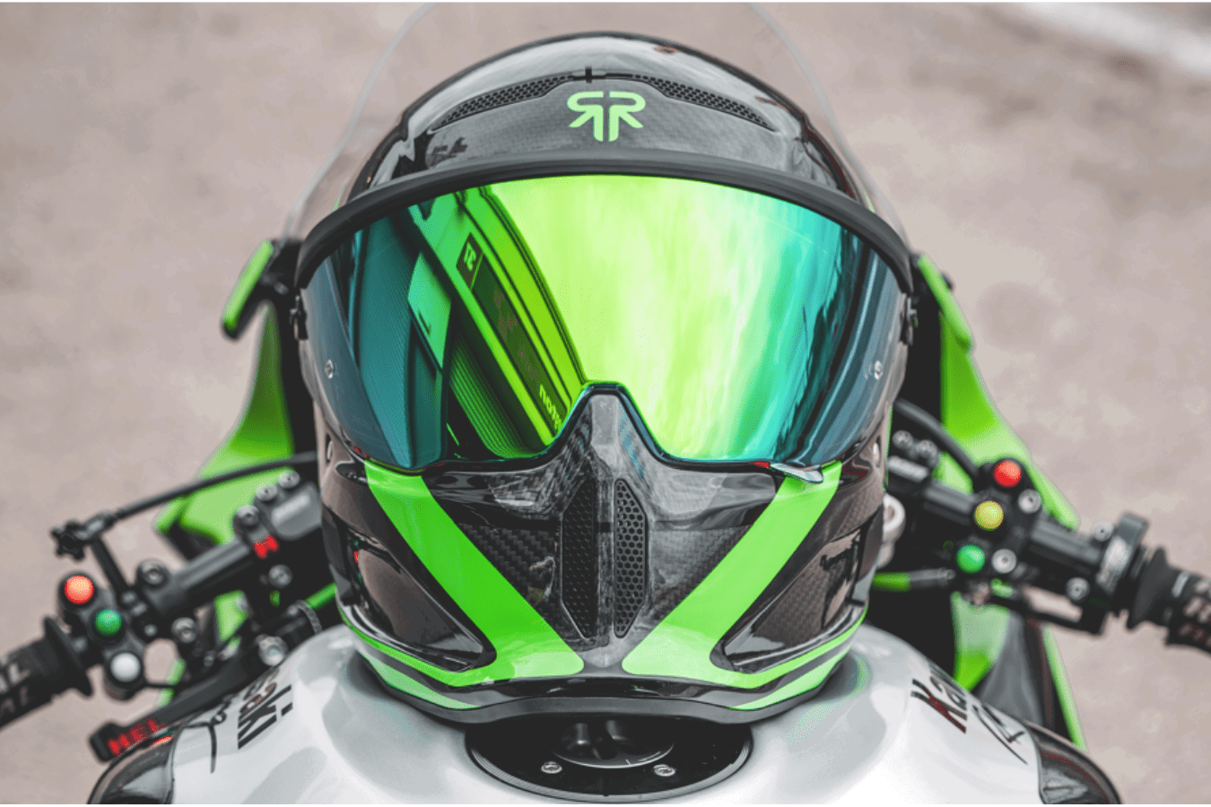 Limited-edition Ruroc AT4 Track Verde helmet.