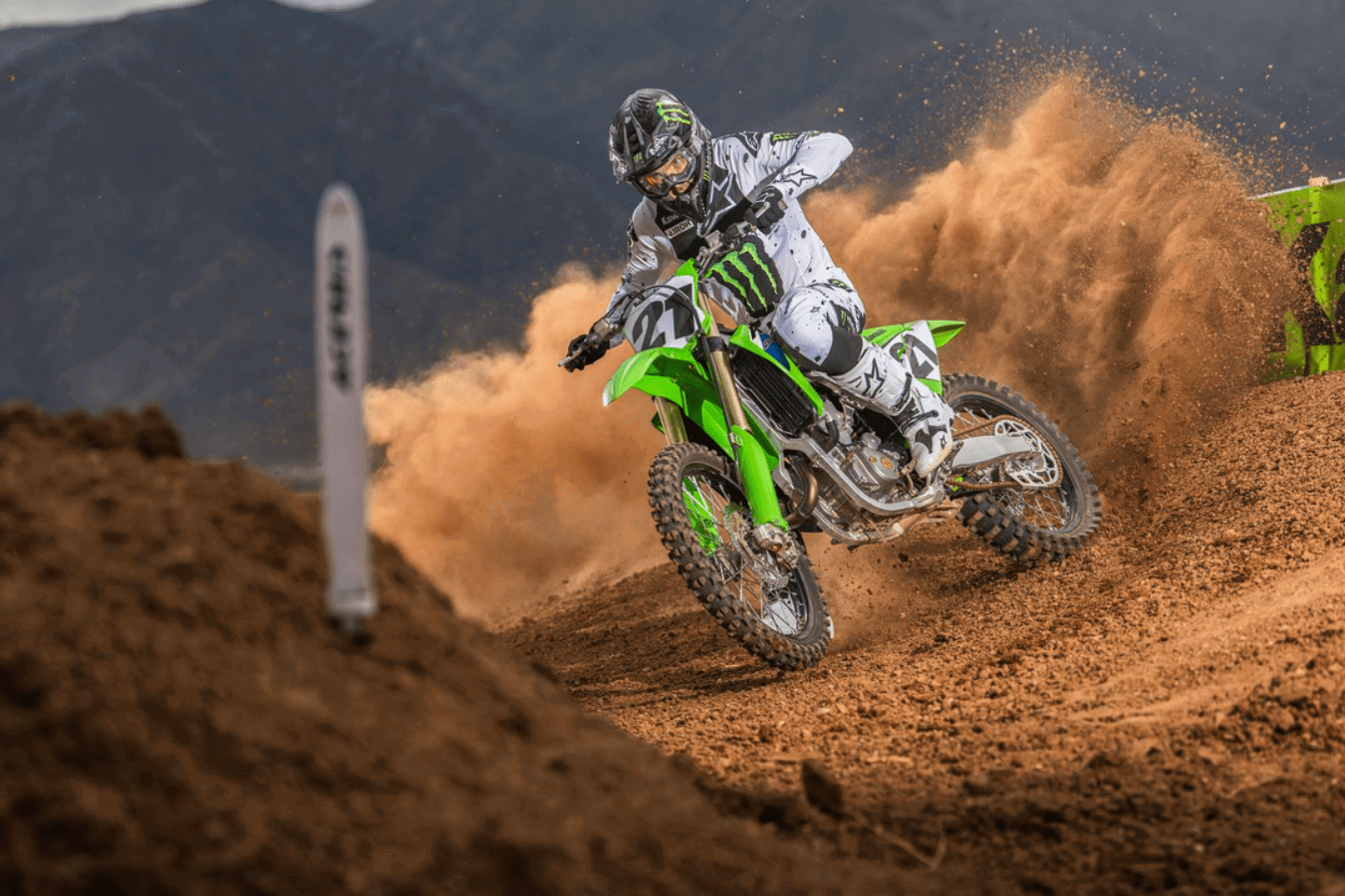 Kawasaki KX450 in action. Credit: Kawasaki UK.