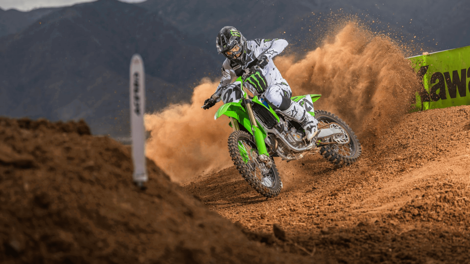 Kawasaki KX450 in action. Credit: Kawasaki UK.