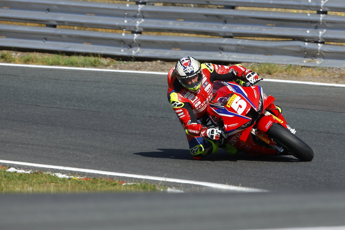 John McGuinness riding at Oulton Park. 