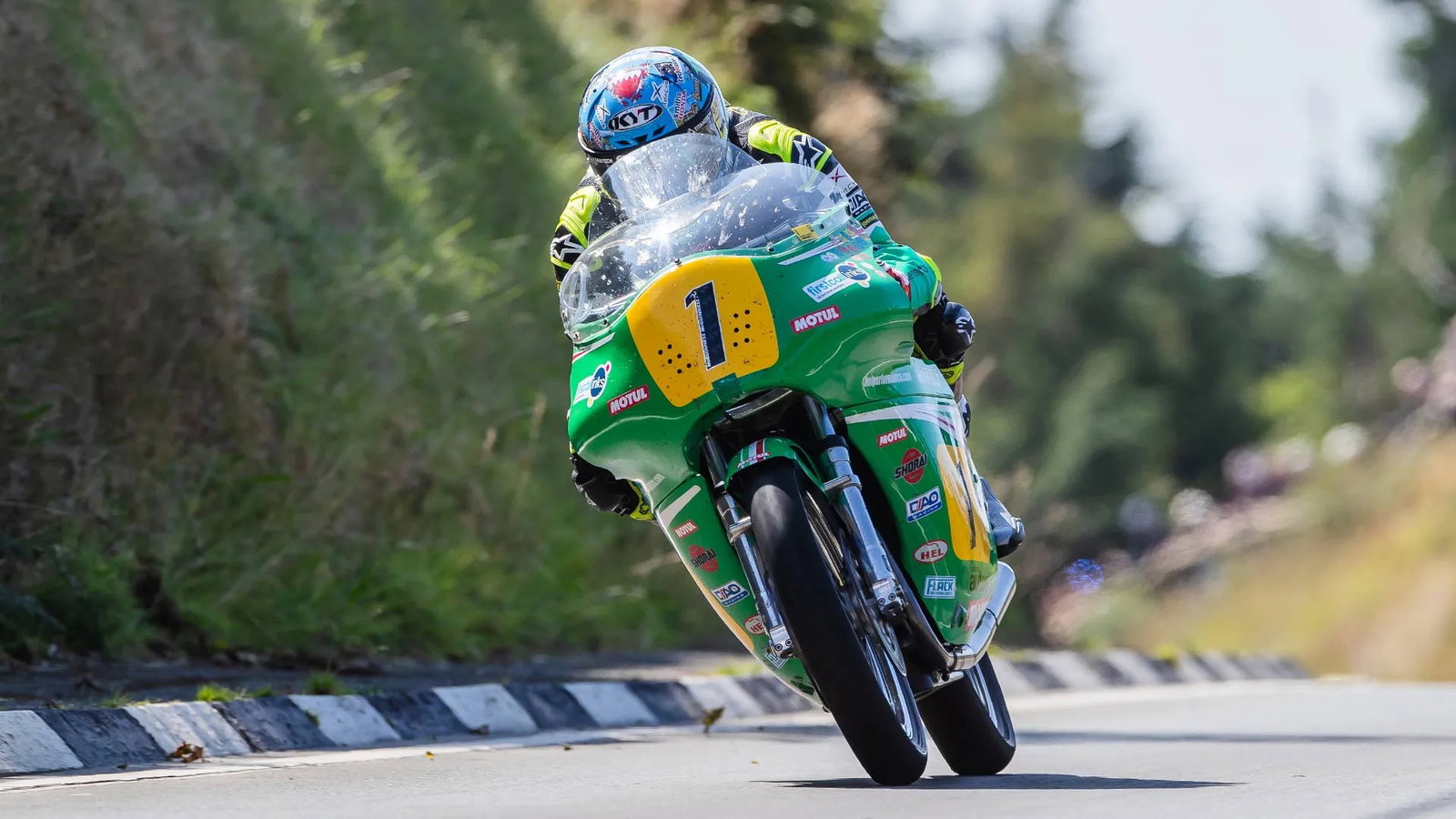 John McGuinness riding at the 2026 Classic TT. Credit: Isle of Man TT.