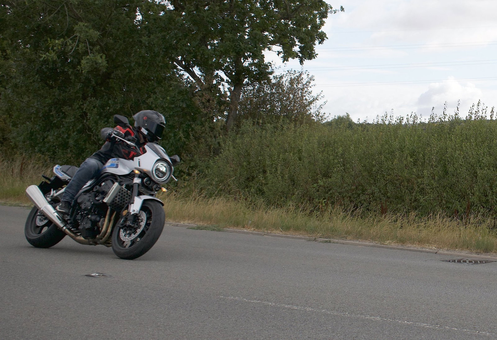 The Honda CB1000F - riding