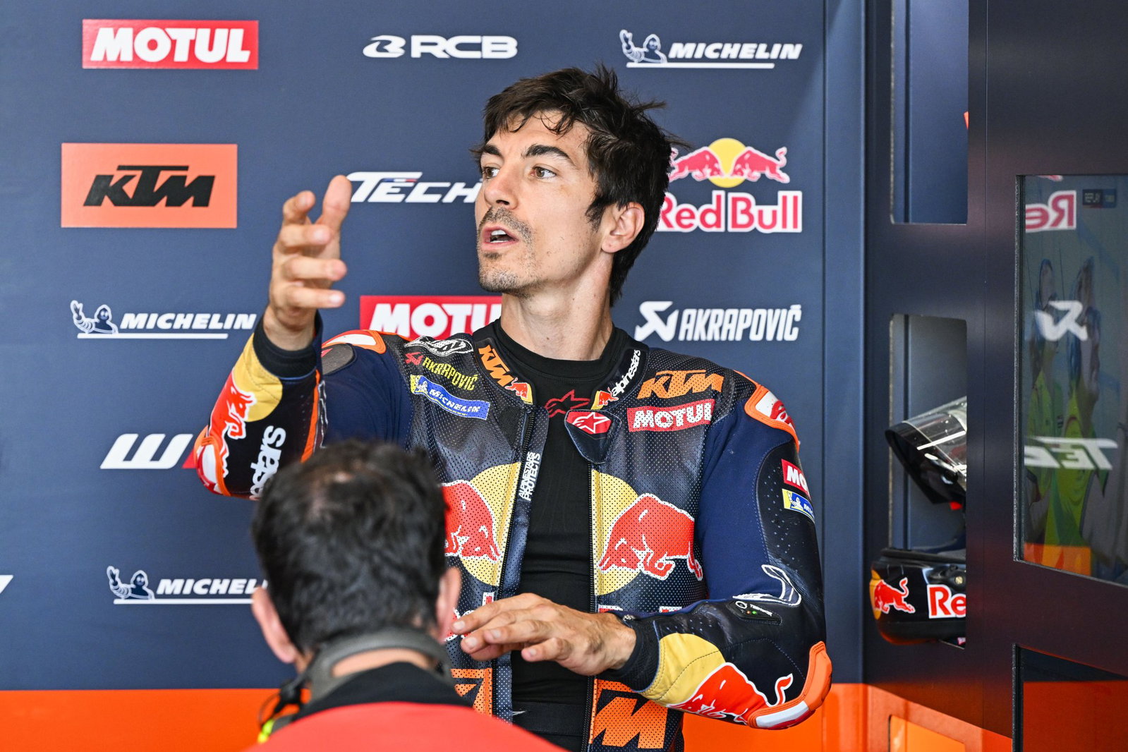 Maverick Vinales gesturing at a MotoGP race. Credit: Gold and Goose.