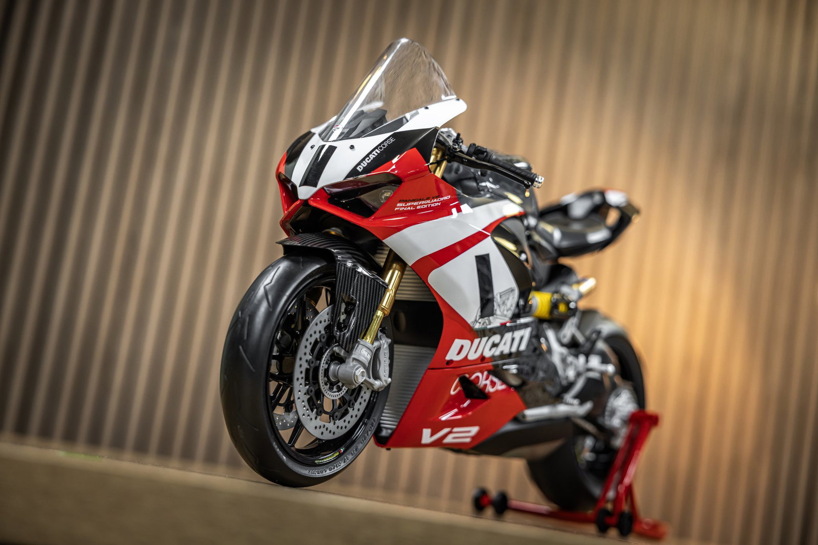 Ducati Panigale V2 Superquadro Final Edition. 