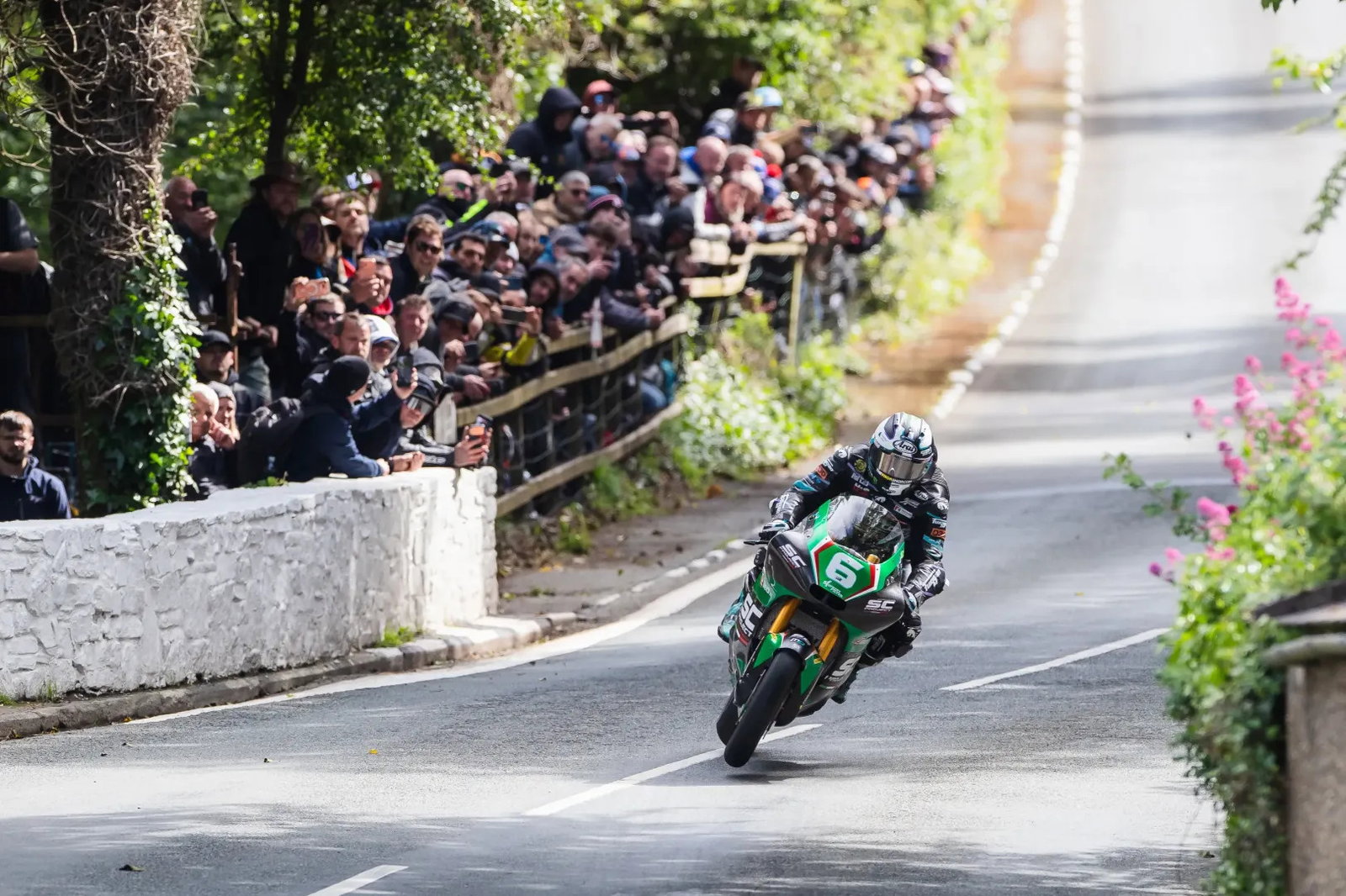Michael Dunlop racing at the 2026 TT. Credit: Isle of Man TT.