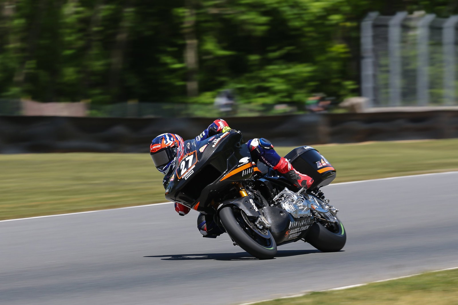 Max Toth riding a Bagger World Cup Harley-Davidson Road Glide