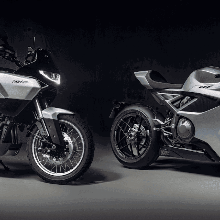The Norton Atlas (L) and Manx R