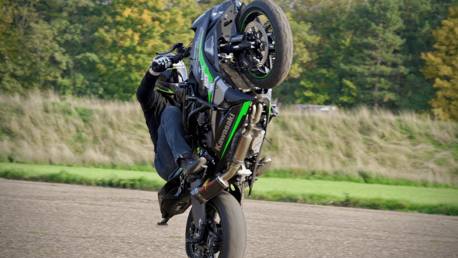 Rick English performing a wheelie. Credit: Kawasaki UK/Facebook.