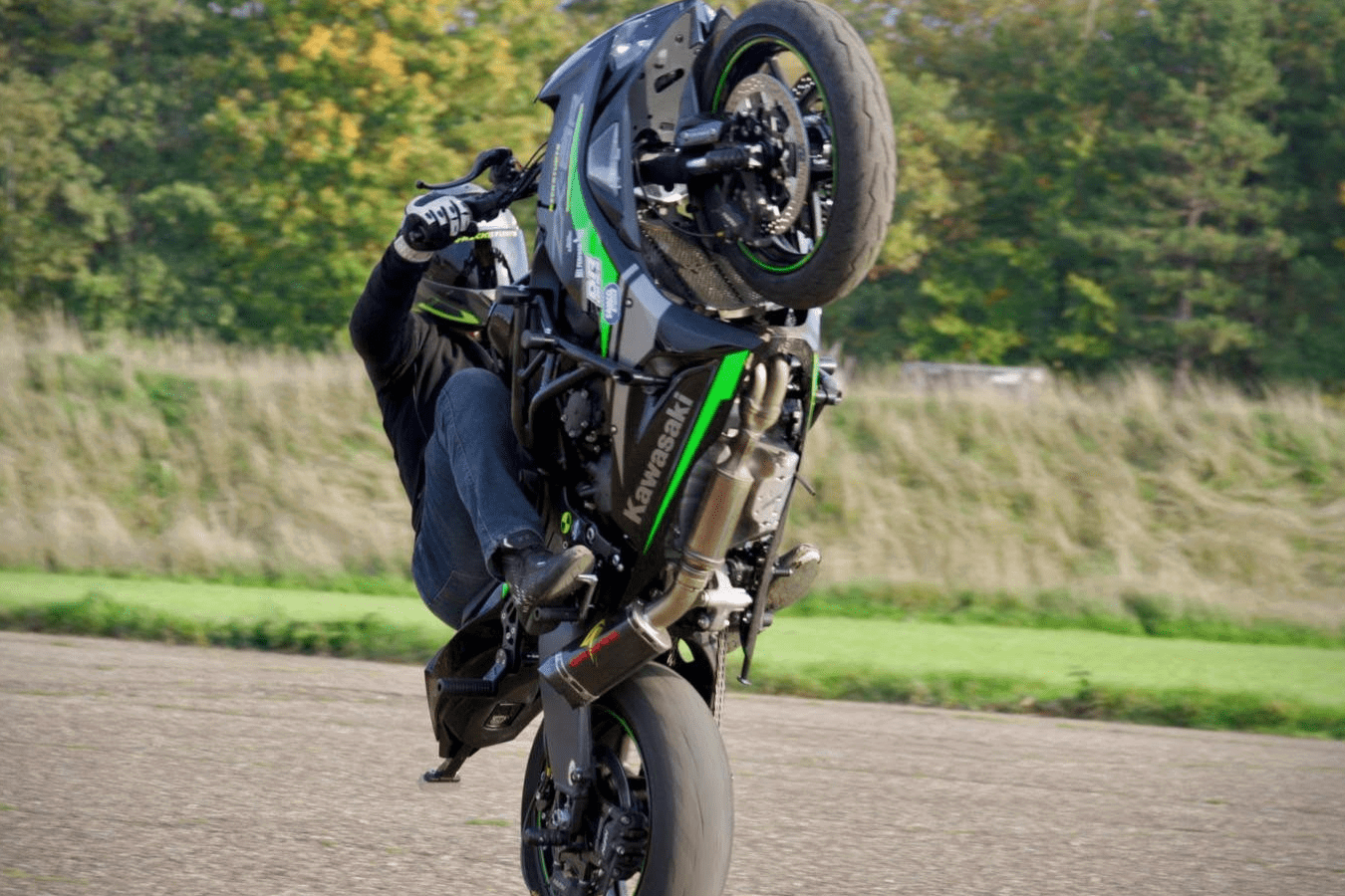 Rick English performing a wheelie. Credit: Kawasaki UK/Facebook.