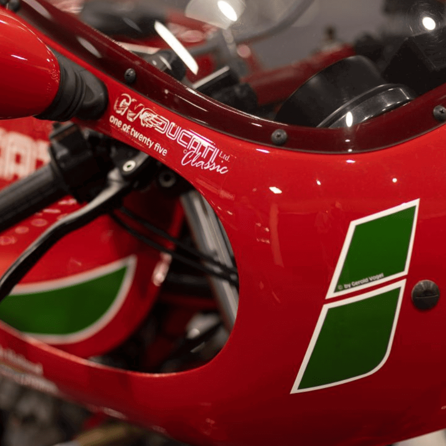 Mike Hailwood Ducati replica.