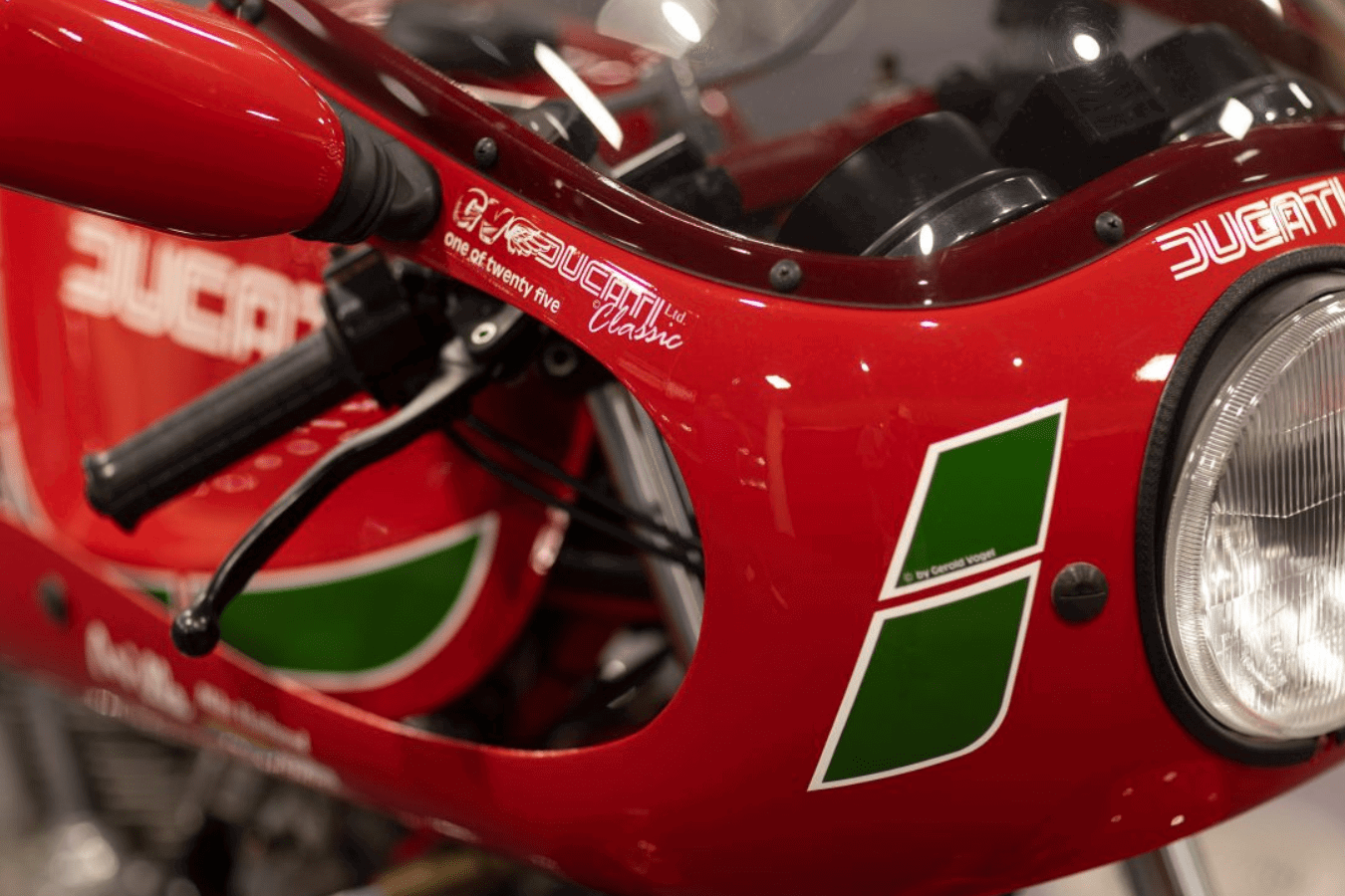 Mike Hailwood Ducati replica.