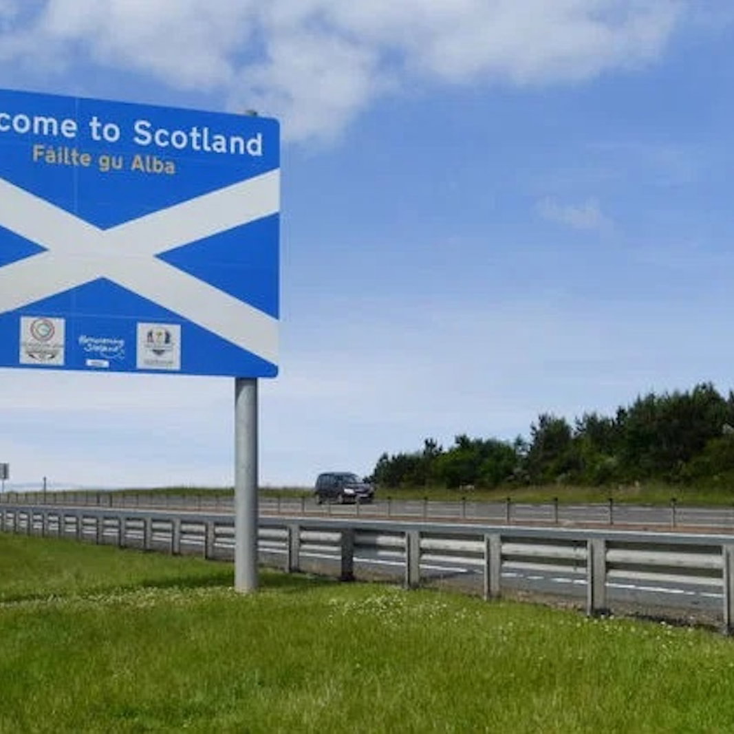 A welcome to Scotland sign