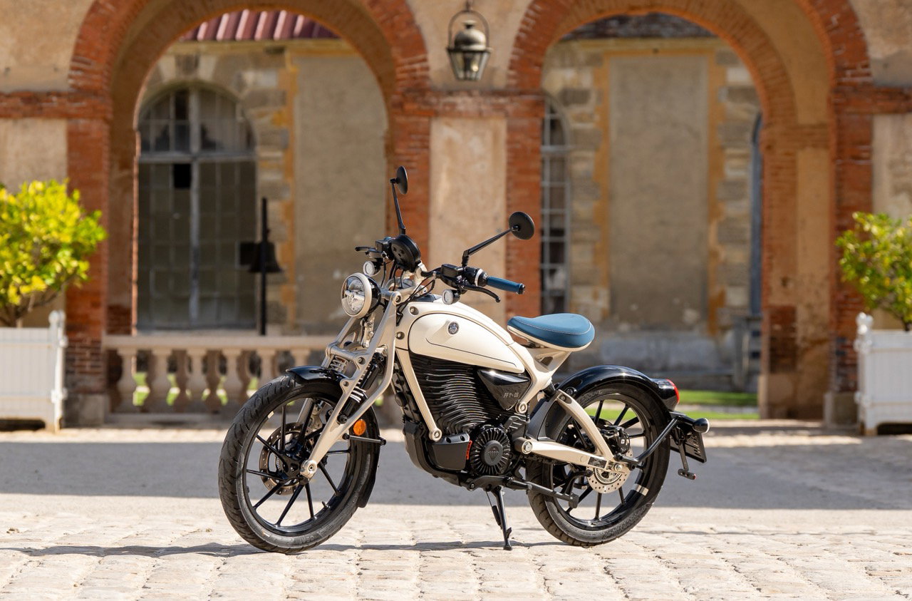 A white Flying Flea C6