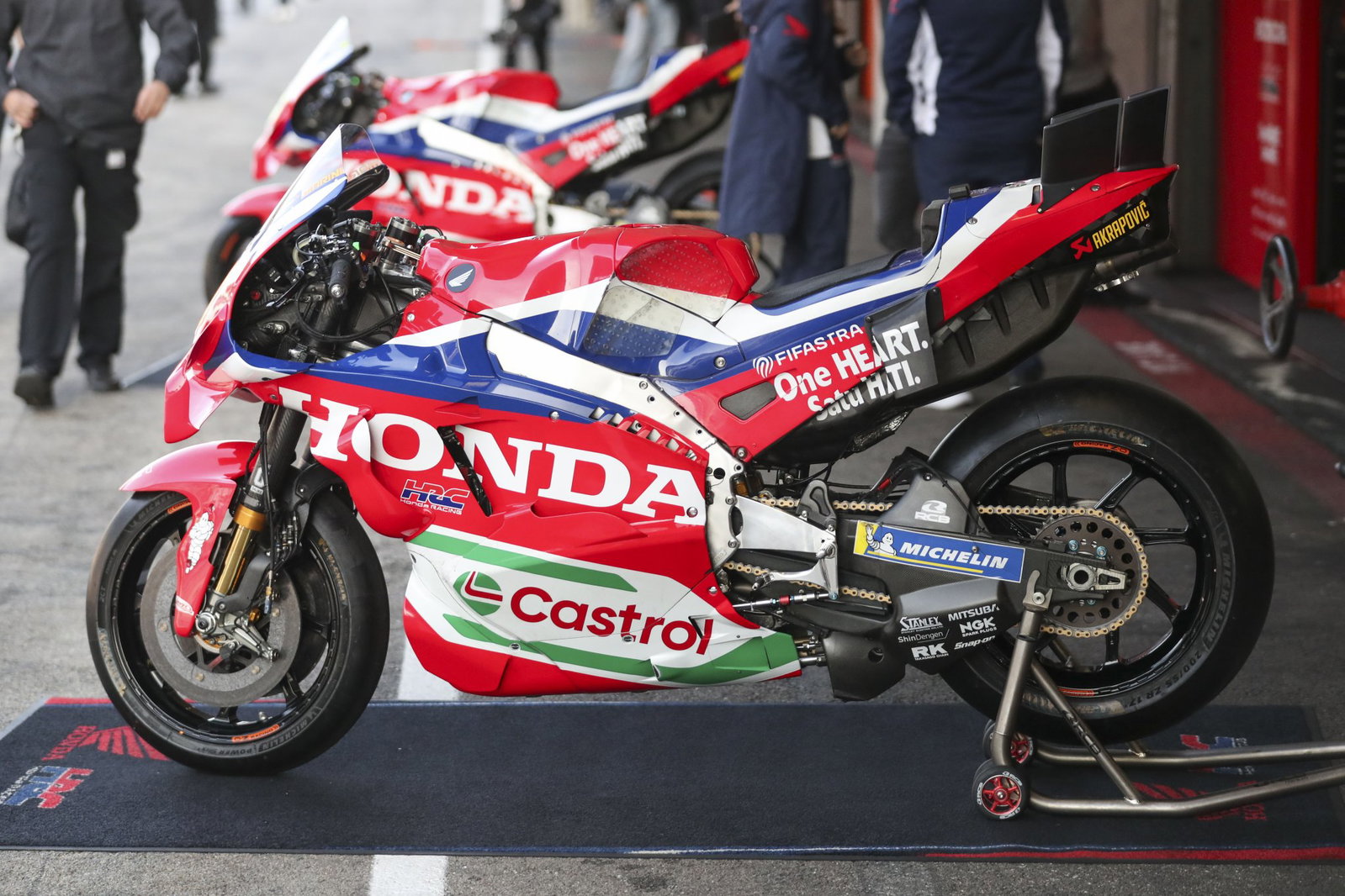 Honda MotoGP bikes. Credit: Gold and Goose.