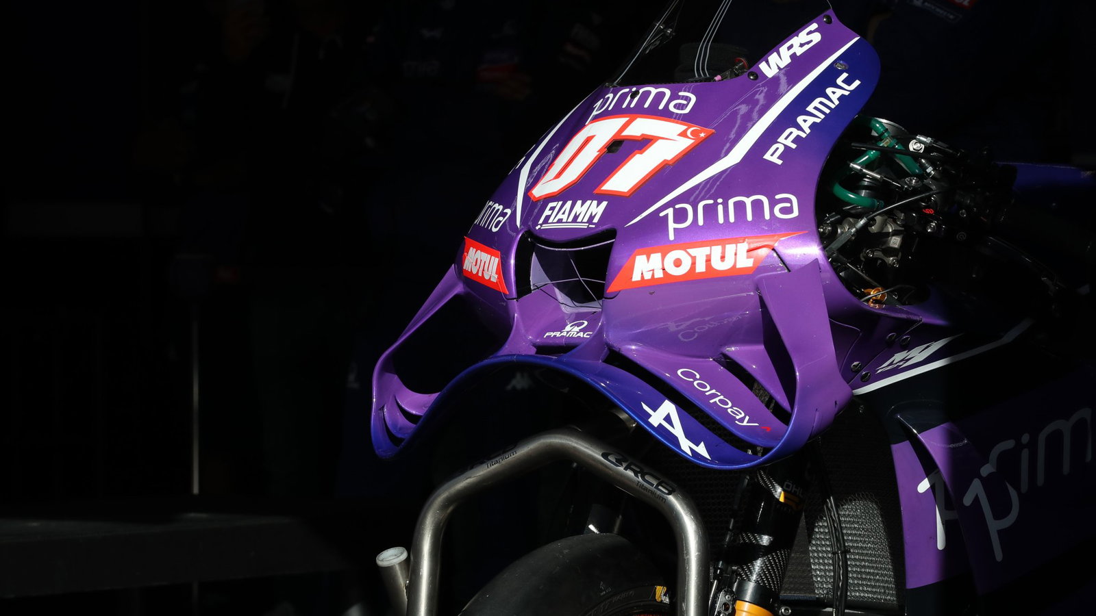 Yamaha front wing design. Credit: Gold and Goose.