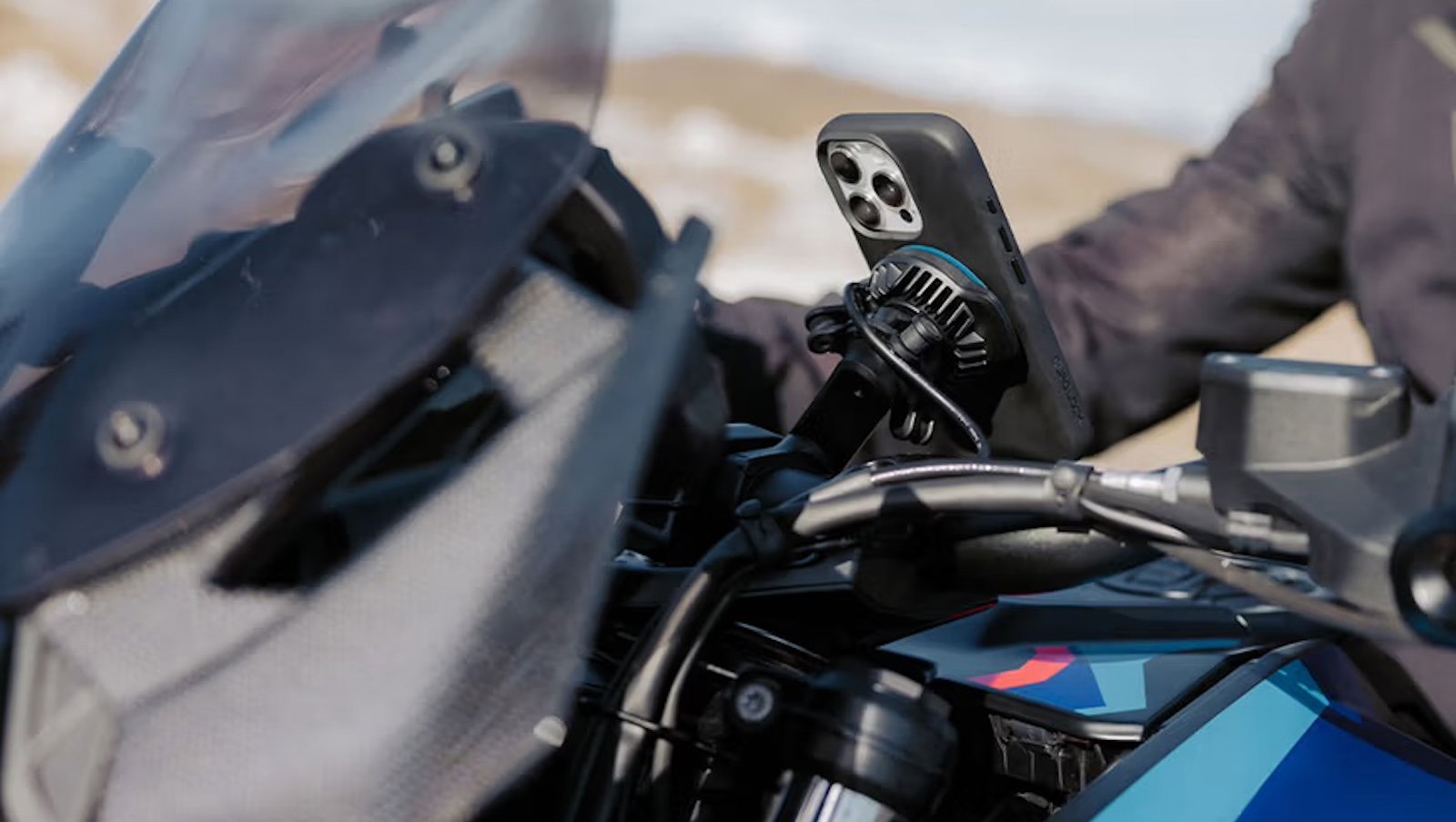 The Quad Lock Handlebar Mount Pro Adjustable
