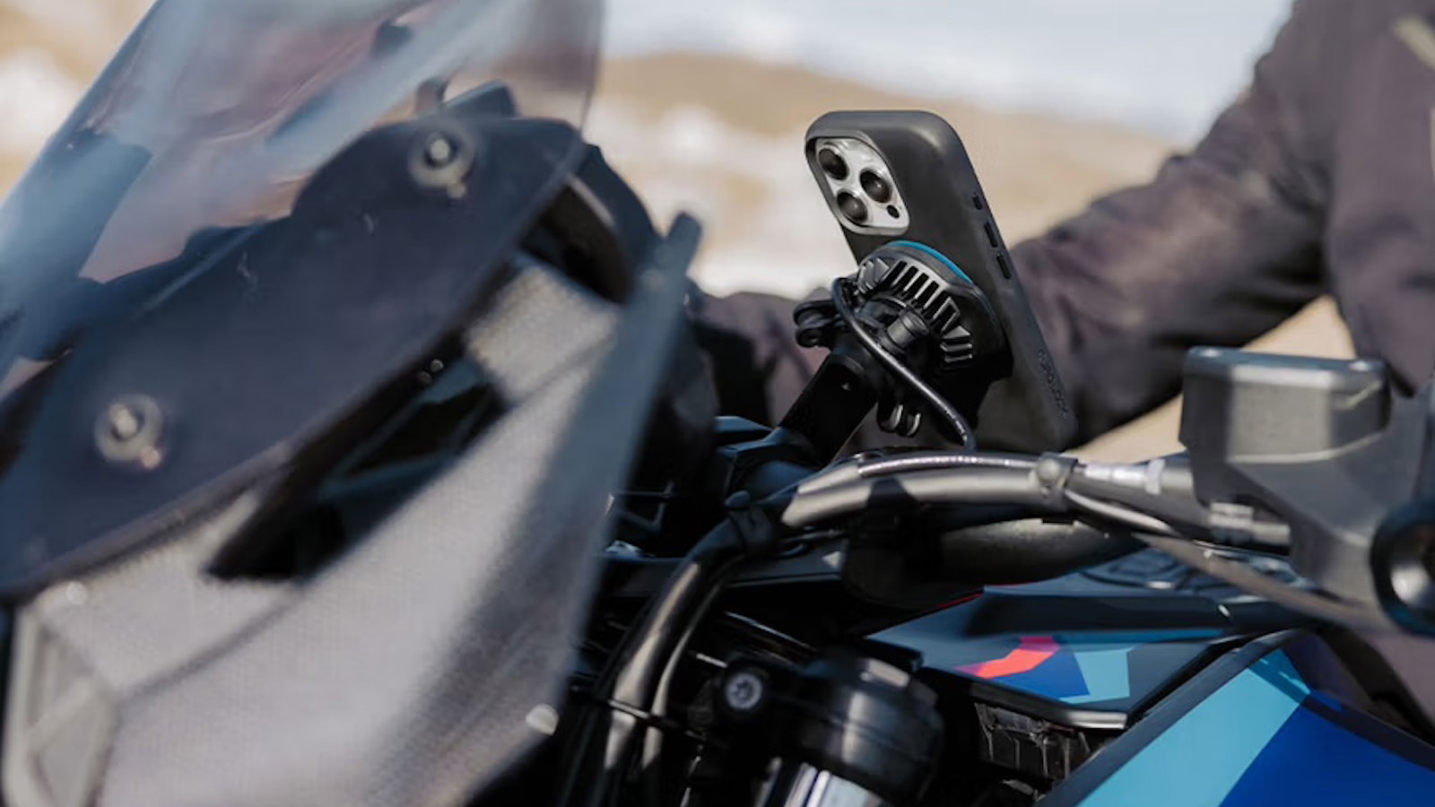 The Quad Lock Handlebar Mount Pro Adjustable