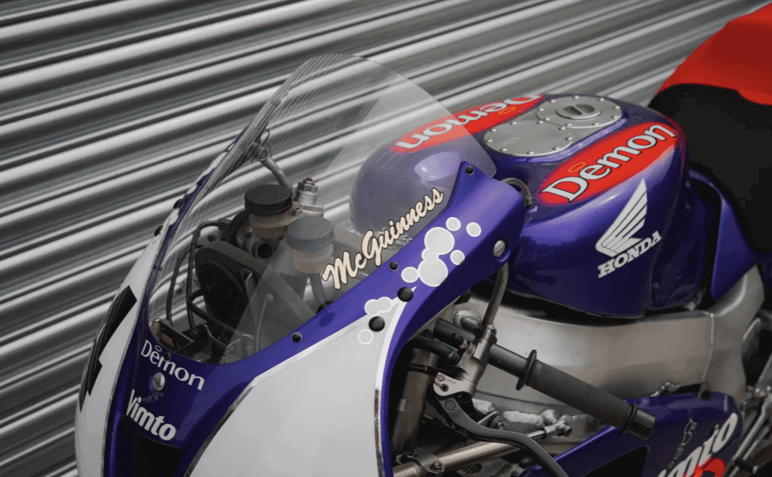 John McGuinness Vimto Honda race bike from 2000. Credit: Iconic Auctioneers.