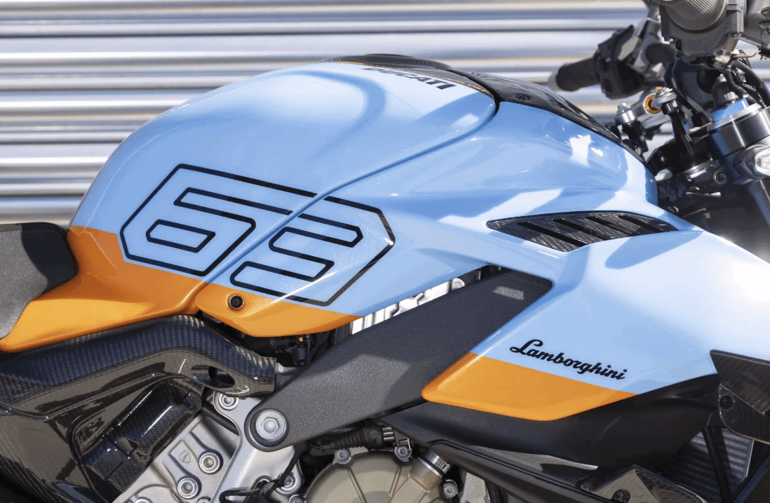 Lamborghini-inspired Ducati Streetfighter fuel tank. Credit: Iconic Auctioneers.