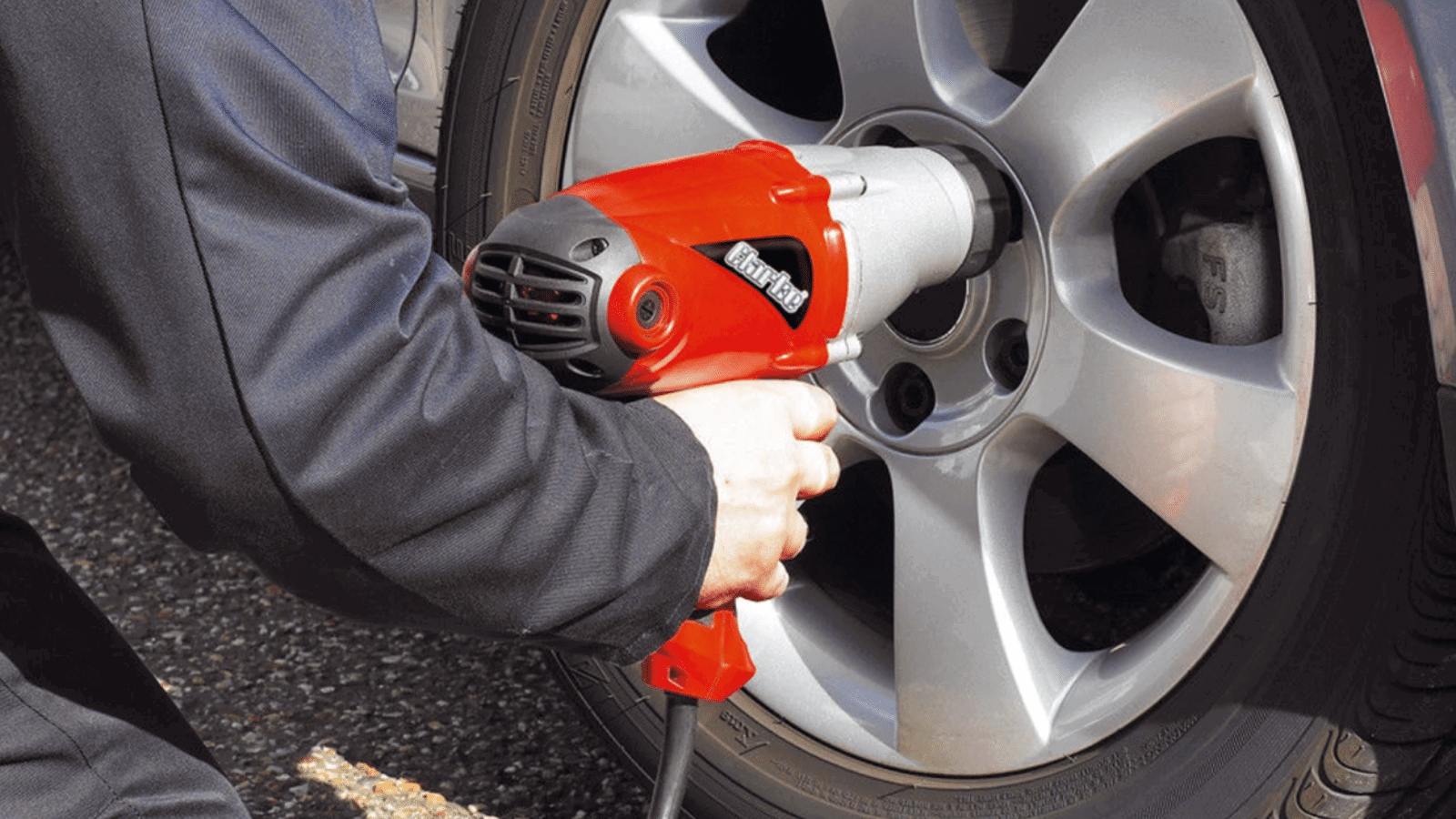Clarke CEW1000 1/2" Drive 450Nm Impact Wrench (230V).