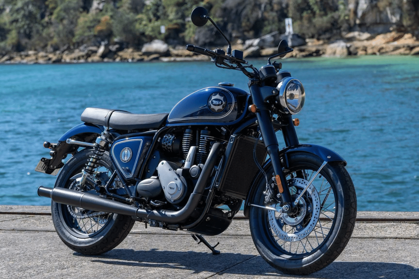 BSA Gold Star 650 in 'Birmingham Blue'. Credit: BSA.