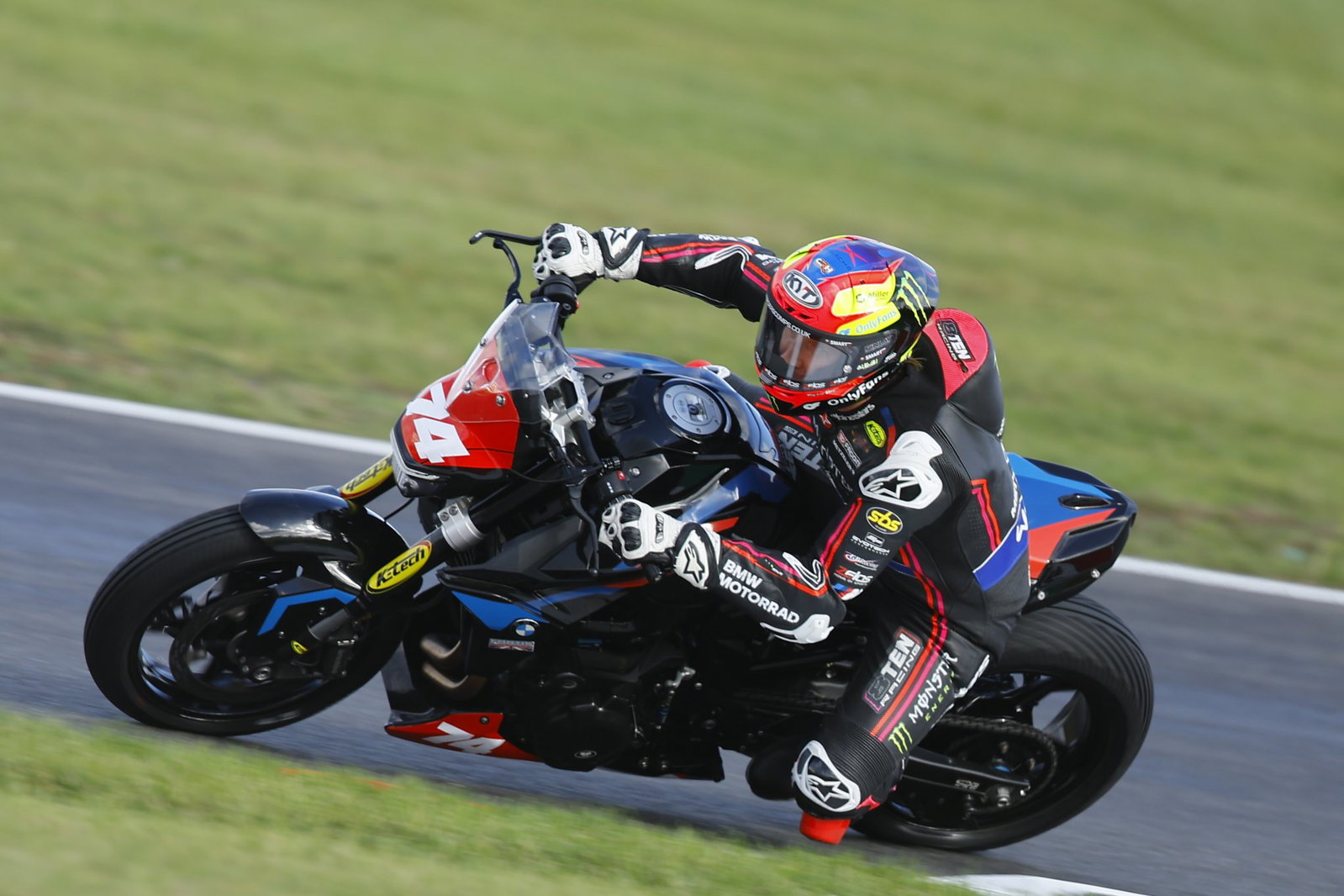 Davey Todd racing in the BMW F900 R Cup.