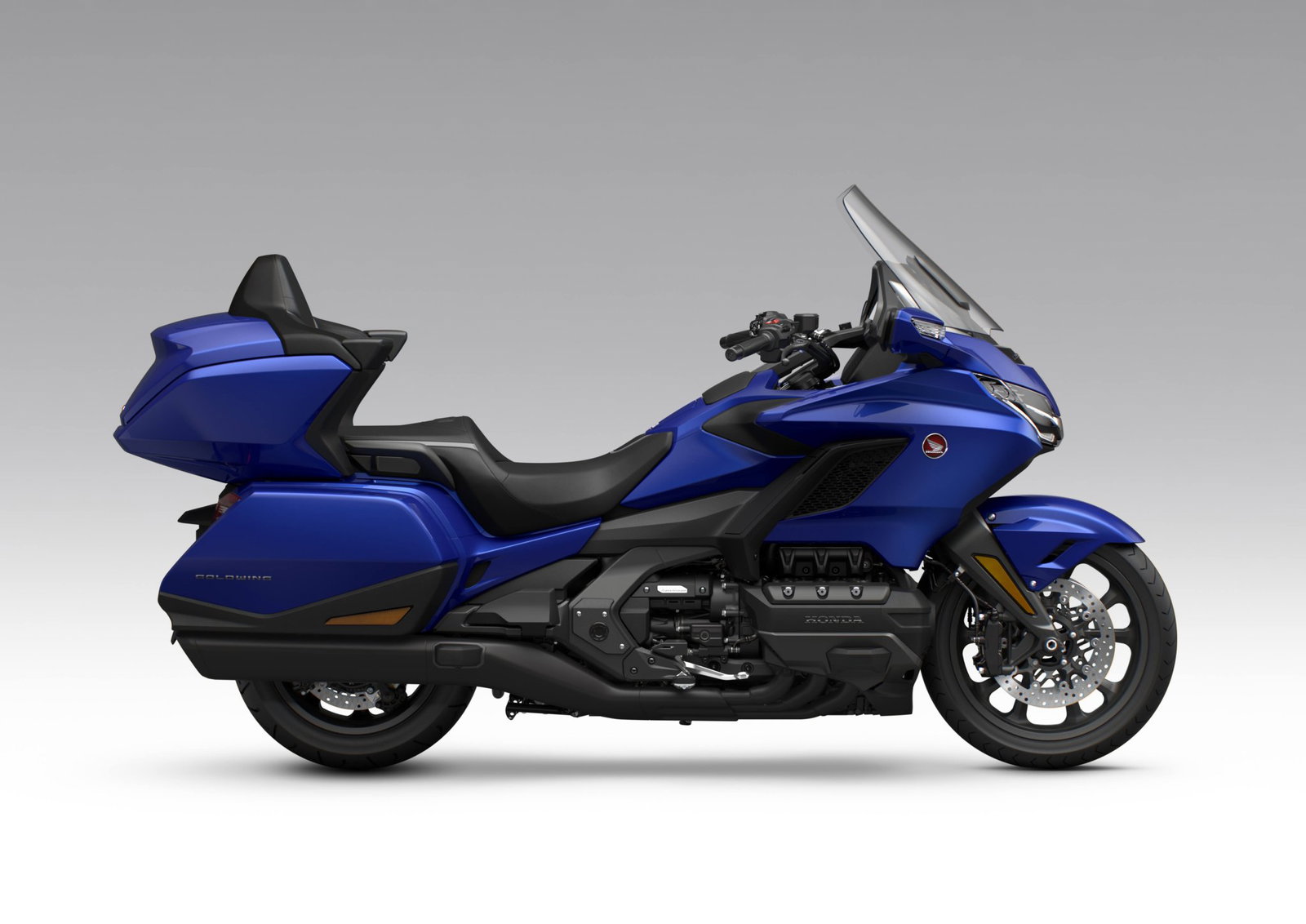 Honda GL1800 Gold Wing Tour in blue.
