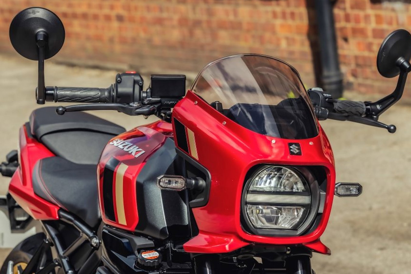 The new Candy Daring Red Suzuki GSX-8TT