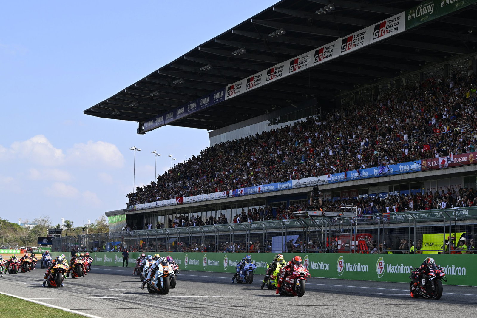MotoGP race start. Credit: Gold and Goose.