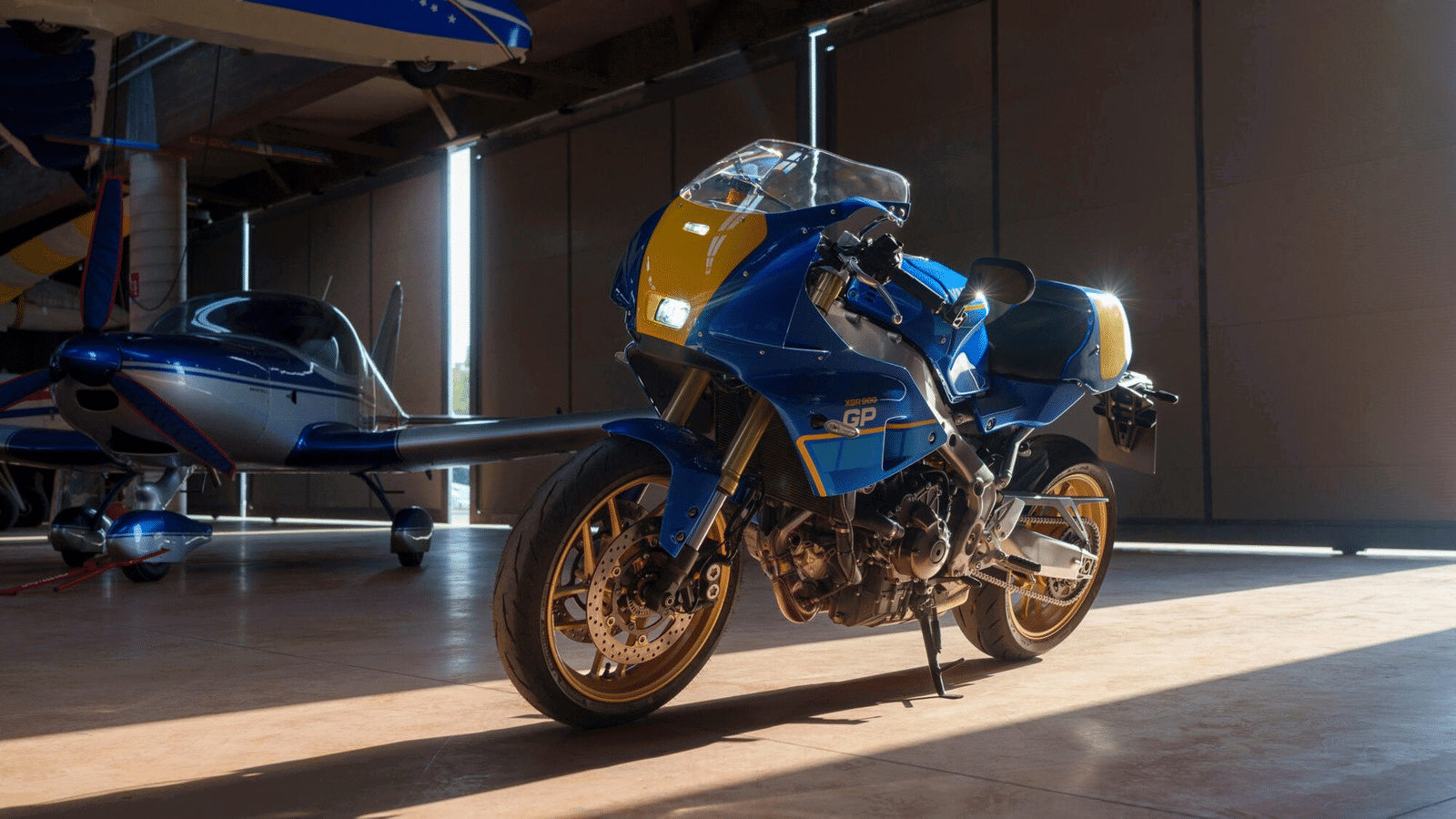 The 2027 Yamaha XSR900 GP in a Legend Blue colour scheme.