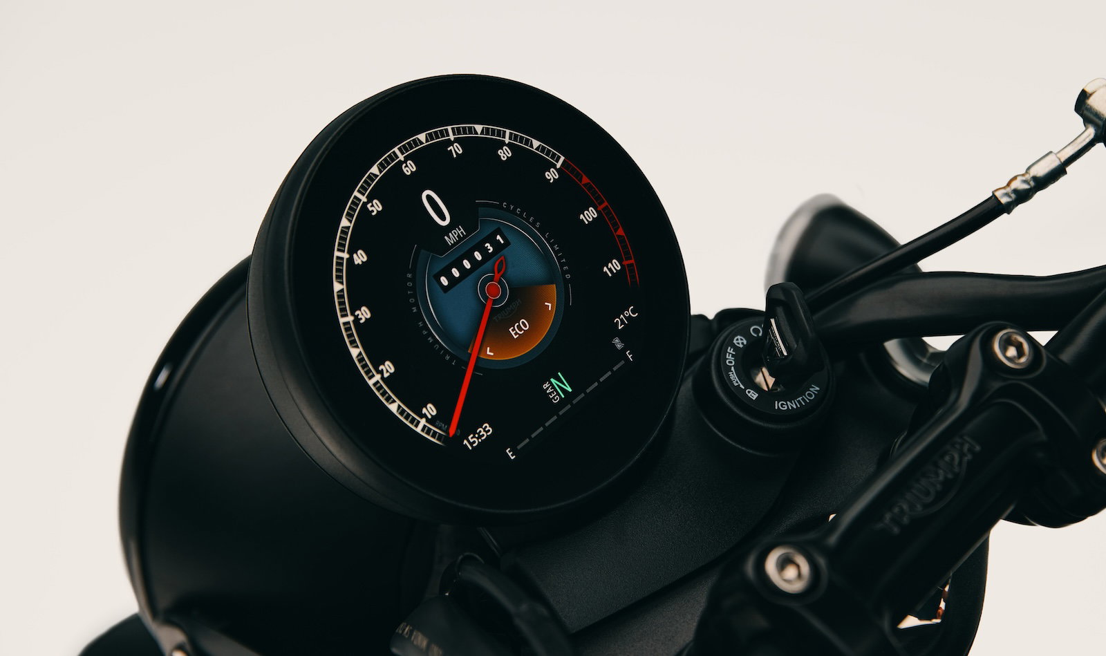 The retro themed TFT of the Bonneville T40
