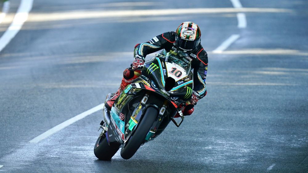 Peter Hickman, 2023 Isle of Man TT, Superbike. - IOMTT Press