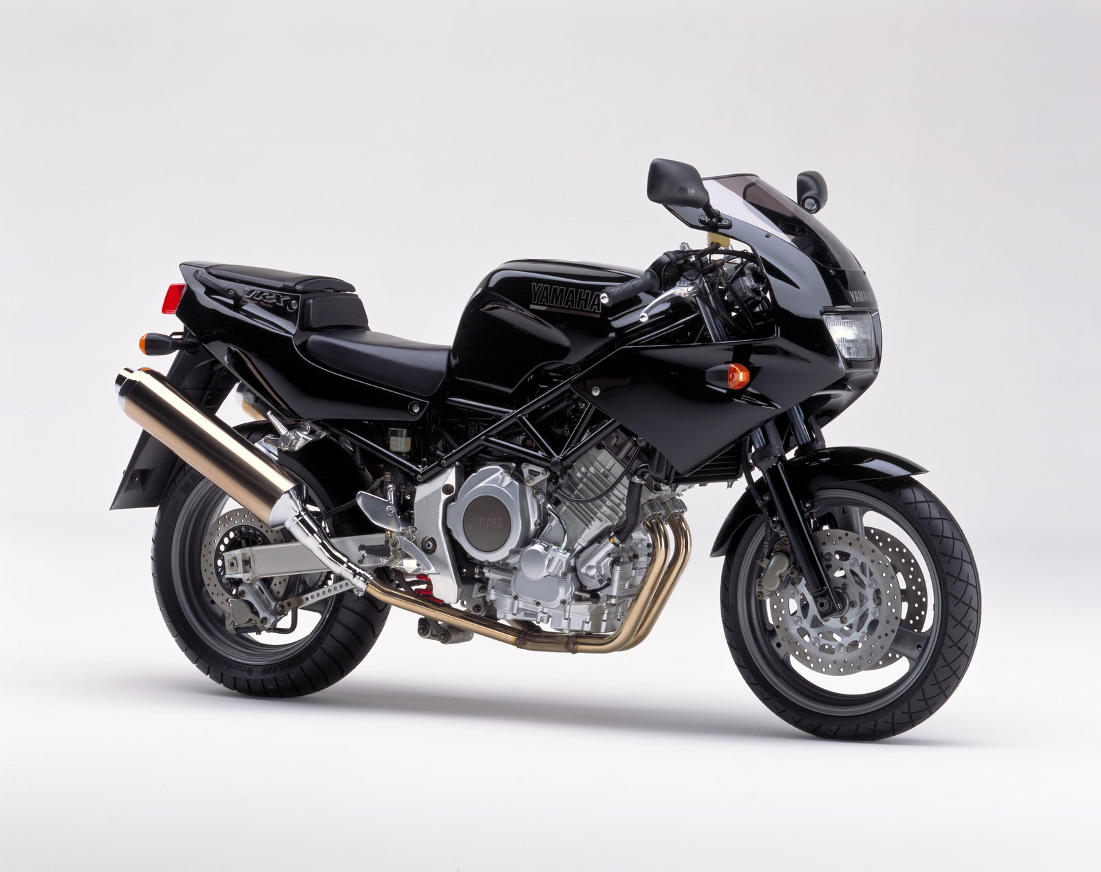ヤマハＴＲＸ８５０ Cult Classic: A tastefully modded 1996 Yamaha TRX850 from London |…