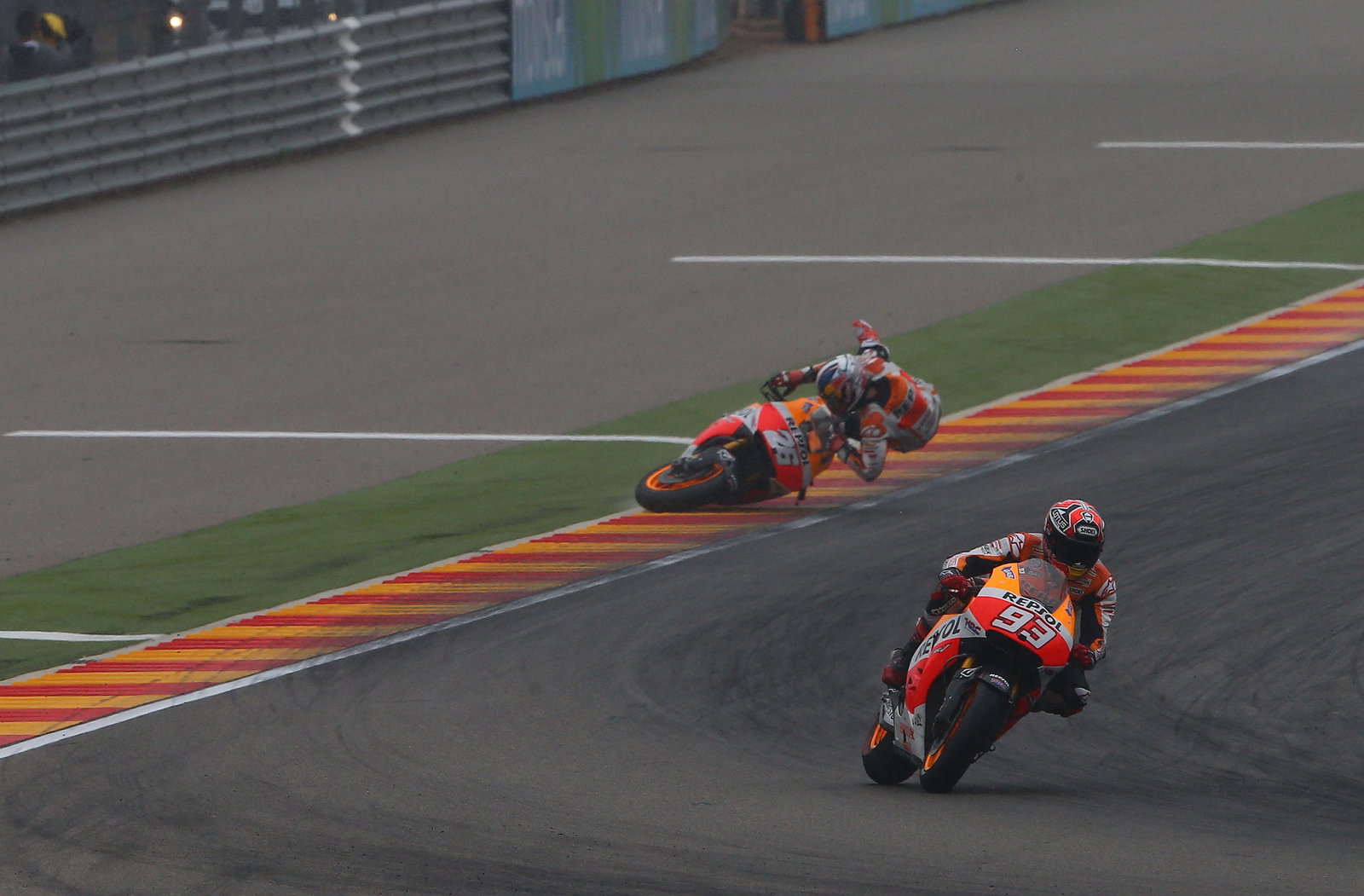 Dani Pedrosa crashes behind Marc Marquez, 2014 MotoGP Aragon Grand Prix. - Gold and Goose