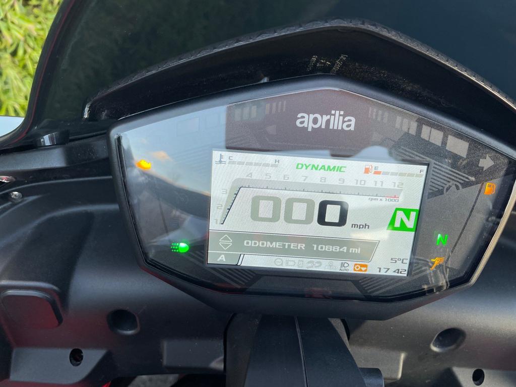 Used Aprilia Tuono 660 - dashboard