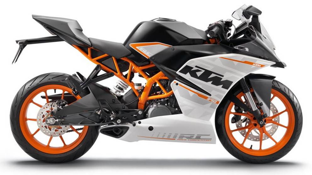 RC390 review
