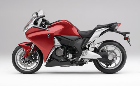 VFR1200F DCT (2010 - present) review