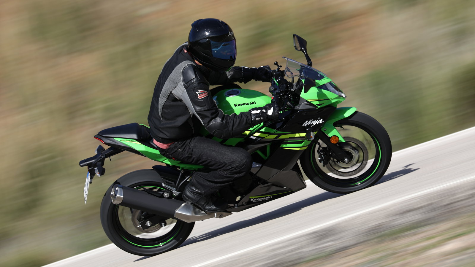 Kawasaki ZX125 and Z125